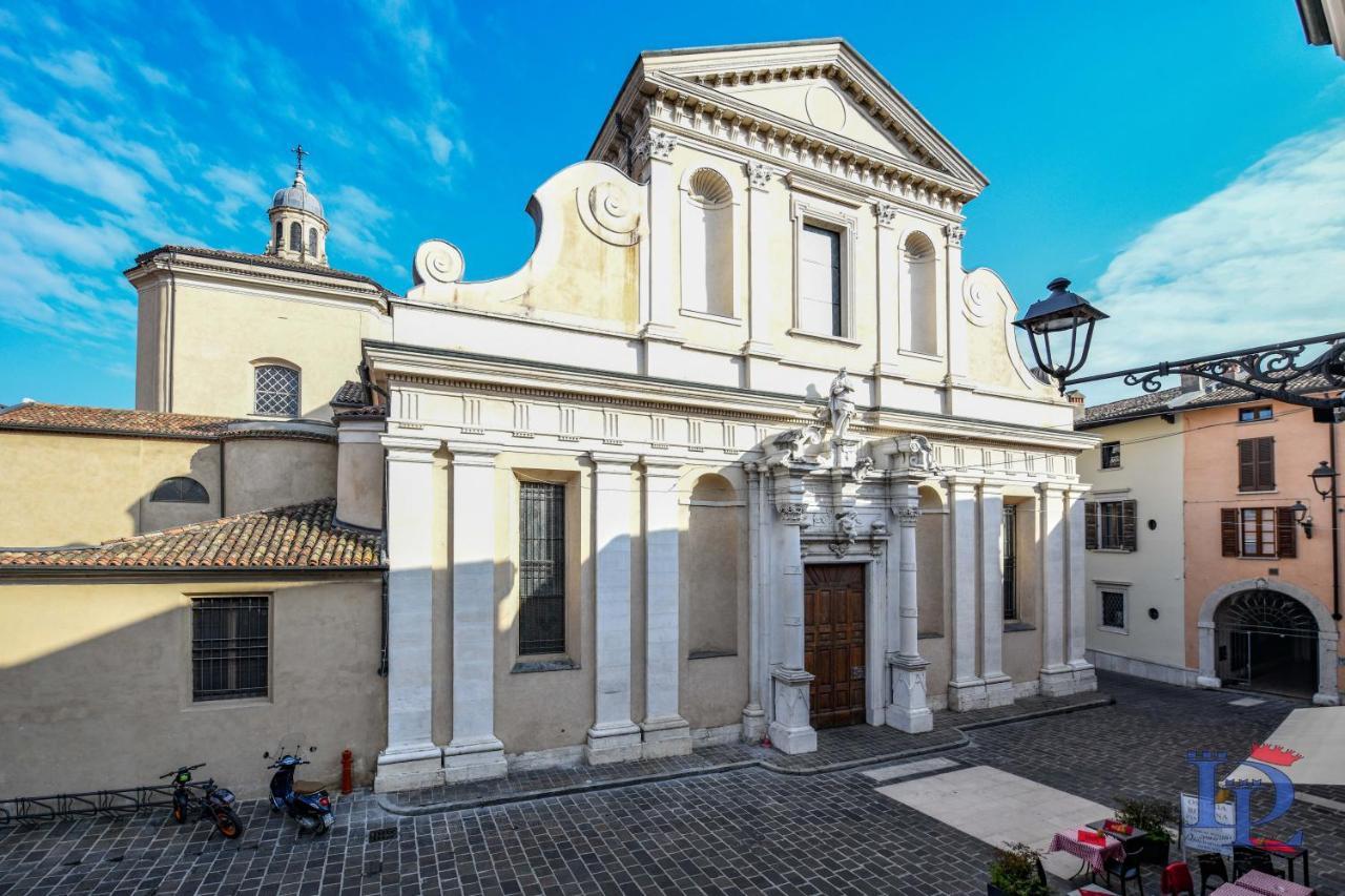 Desenzanoloft Official Partner Marriott Homes & Villas - Apa Dom Downtown Family Apartment Desenzano del Garda Zewnętrze zdjęcie