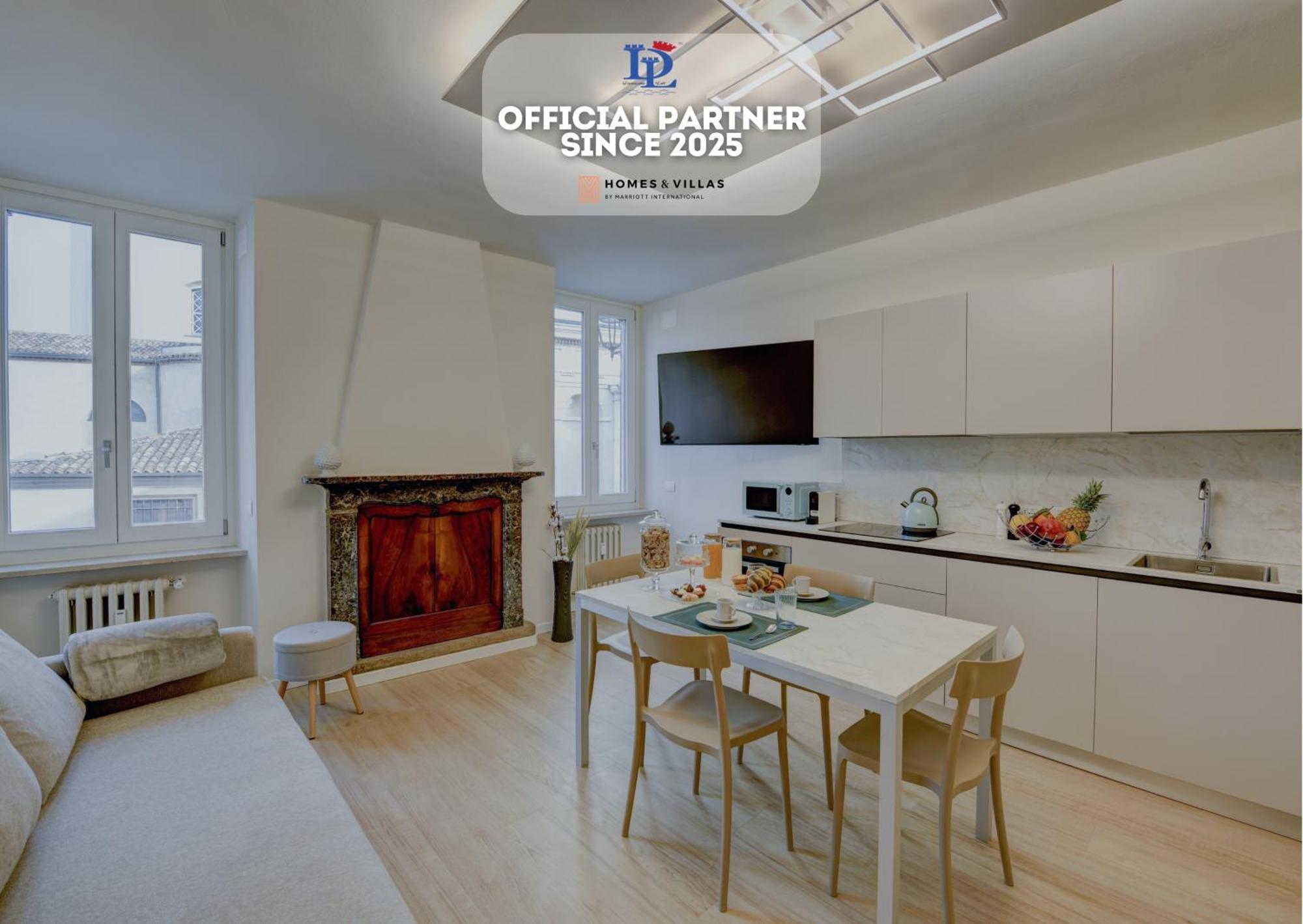 Desenzanoloft Official Partner Marriott Homes & Villas - Apa Dom Downtown Family Apartment Desenzano del Garda Zewnętrze zdjęcie